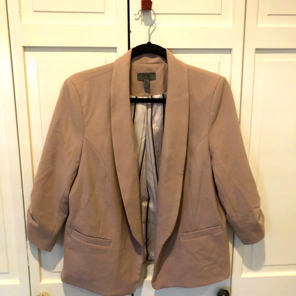 Light mauve grayish pink blazer